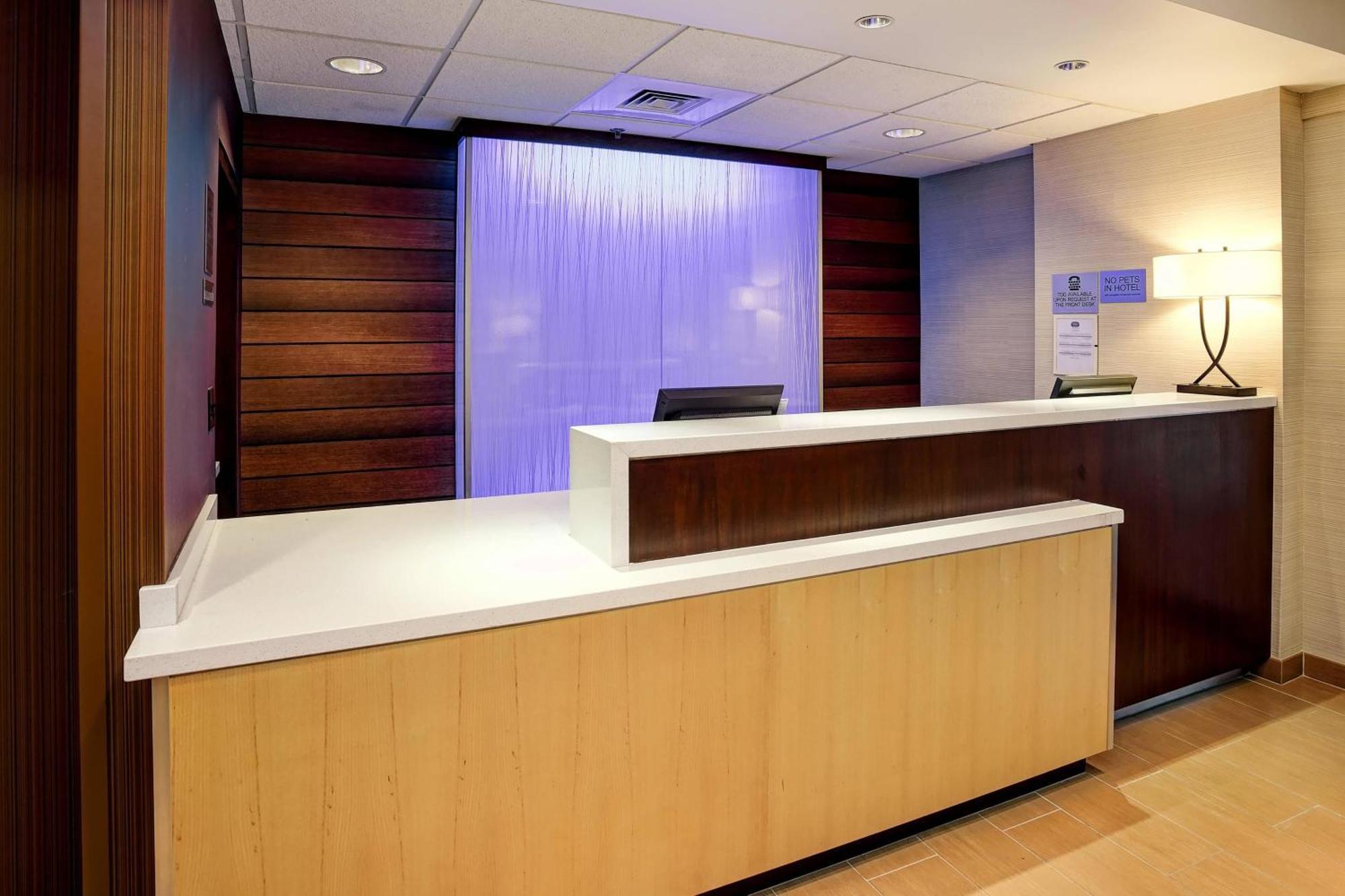 Fairfield Inn And Suites By Marriott Tampa Brandon Экстерьер фото
